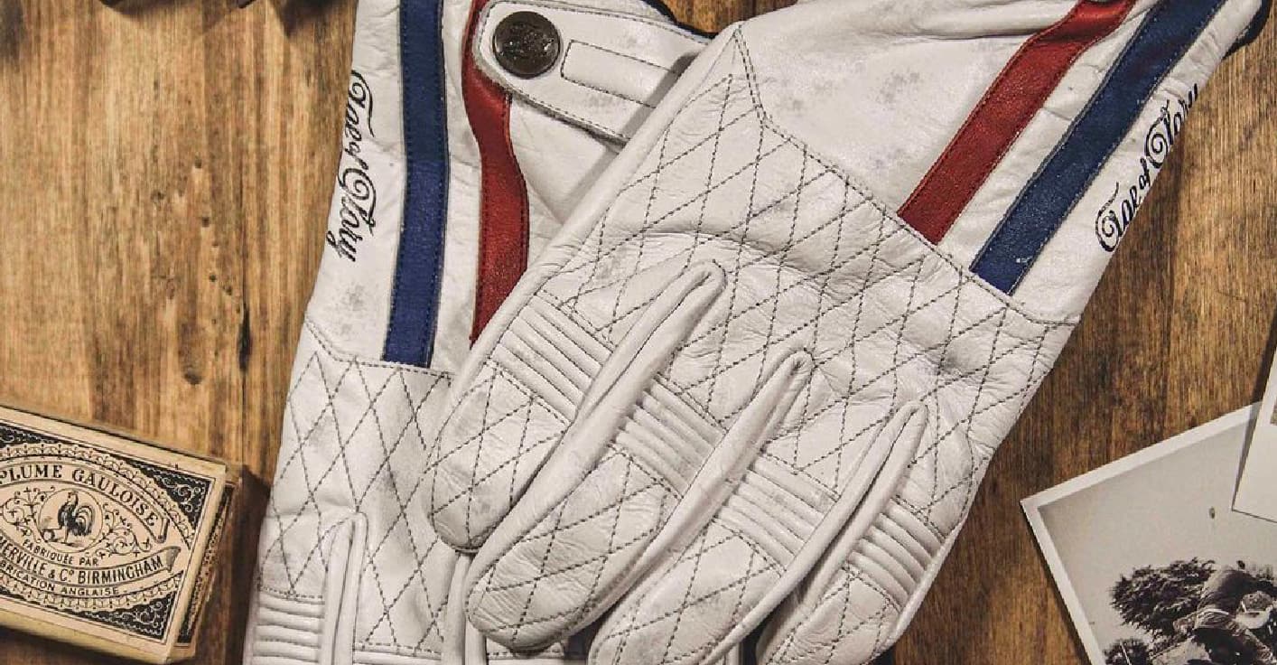 Bespoke hand-lettering and screen printing art direction for Age of Glory textile collections.