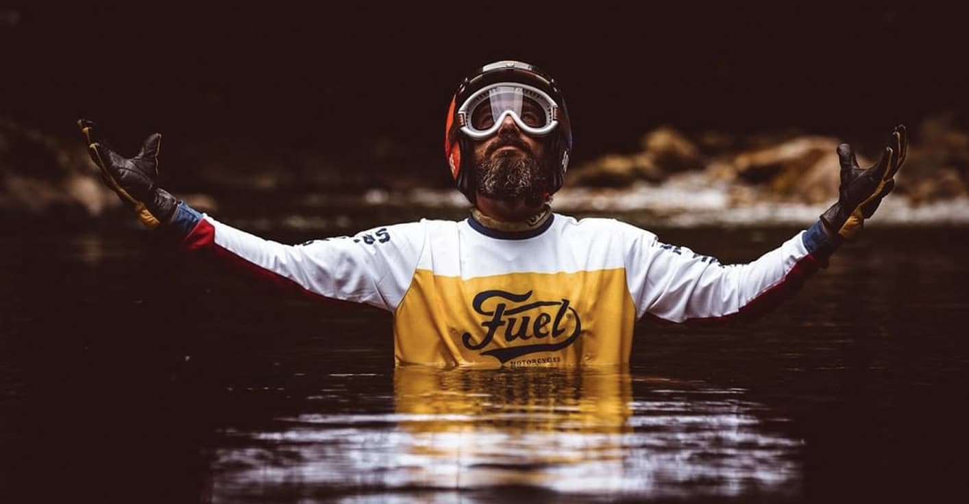 Iconic textile design and bespoke illustrations for high-end clothing collections.